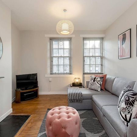 Altido Unique & Stylish Grassmarket Apt - Close To Castle Edinburgh Eksteriør bilde
